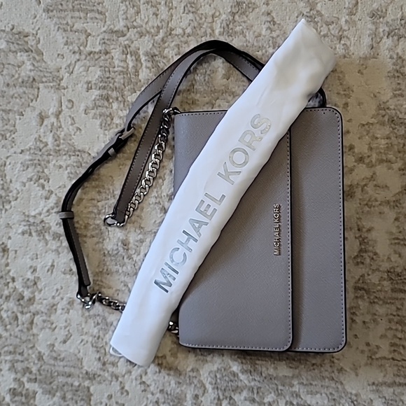 Michael Kors Crossbody - Picture 2 of 8